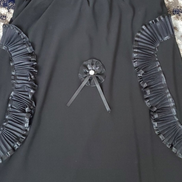 NWOT Black Ruffle Design Midi Skirt - size S - Picture 9 of 10